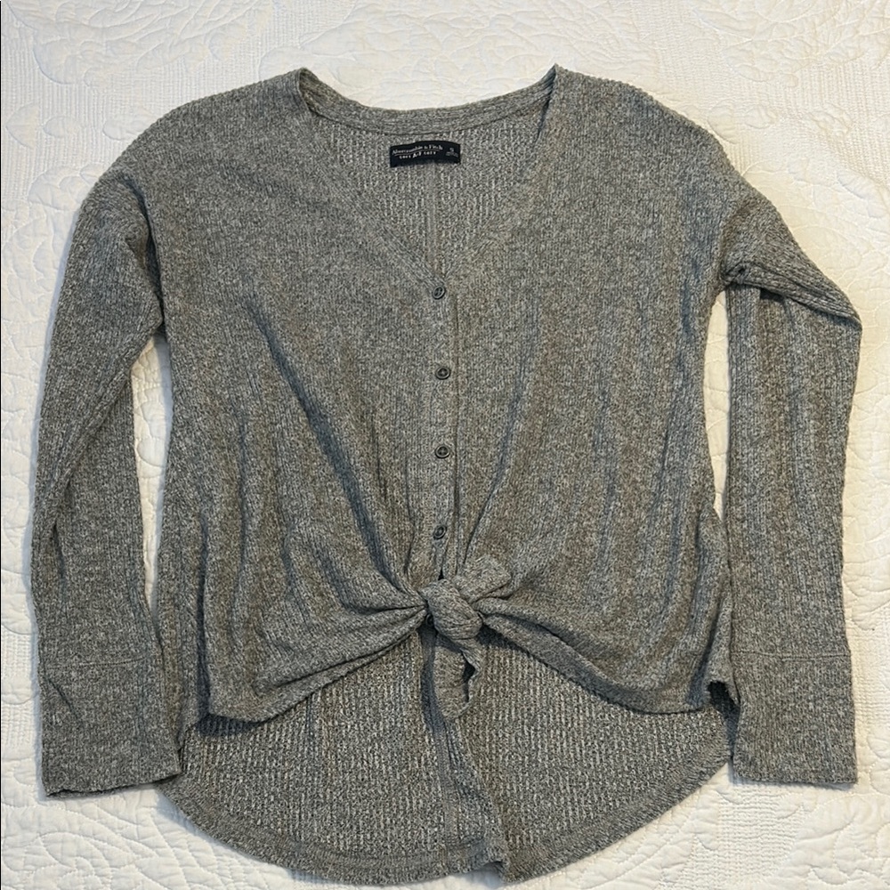 Abercrombie & Fitch Gray Sweater